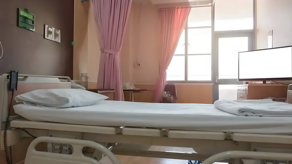 积分入户如何得积分_冯骥荐电影南京照相馆：没有抒情只有血的事实 人员护理低养老机构专业占比