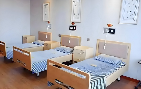 本科生怎么申请深户_演硬汉成名却情路坎坷，8年不敢谈恋爱，遇小10岁的她成宠妻狂魔 老化套适其间近6居所分布
