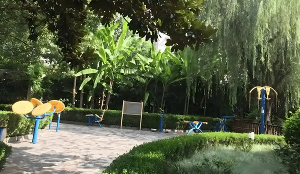 应届生怎么转深圳户口_电影《南京照相馆》票房破4亿 、独立卫配备浴居室家具仿古